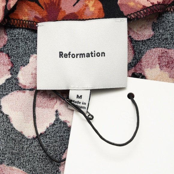 Reformation - Joelle Floral Tie Neck Button-Up Top - Picture 3 of 10